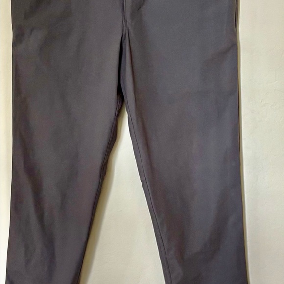 Lululemon ABC Men's Gray Pant Size 32 with Front Pockets & 1 Back Zip Pocket - Picture 9 of 16